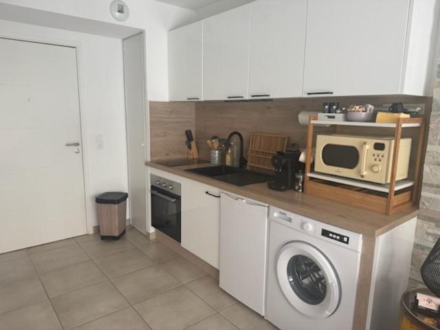 Chez Candie Apartment